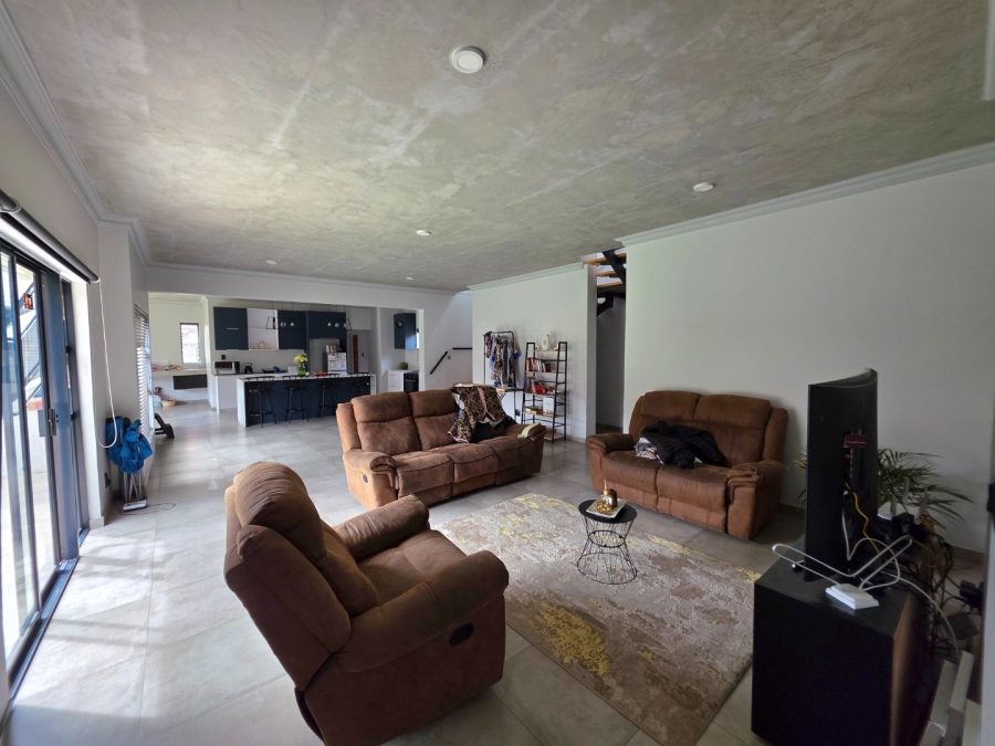 3 Bedroom Property for Sale in Wild Olive Estate Free State